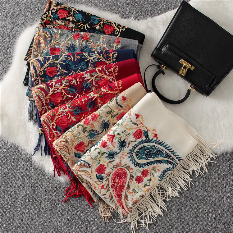 Retro Ethnic Cashmere Cotton Embroidery Scarf – Floral Oil Painting Design, 200x70cm