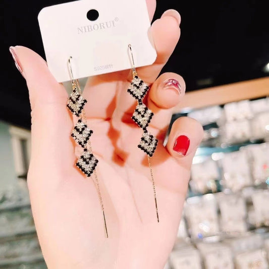Design Sense Black Rhombus Long Fringed Earring - Geometric Rhinestone Thread Earrings for Women