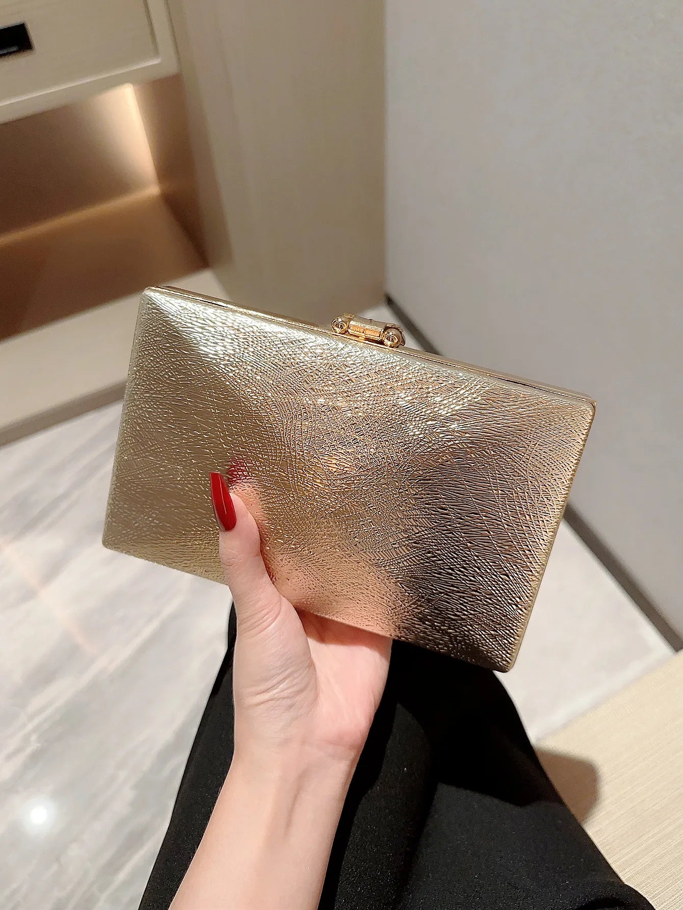 Women's Fashion Gold Leaf Buckle Box Dinner Bag Clutch Chain Bag Evening Bag Dress Bag Party Prom Clutch