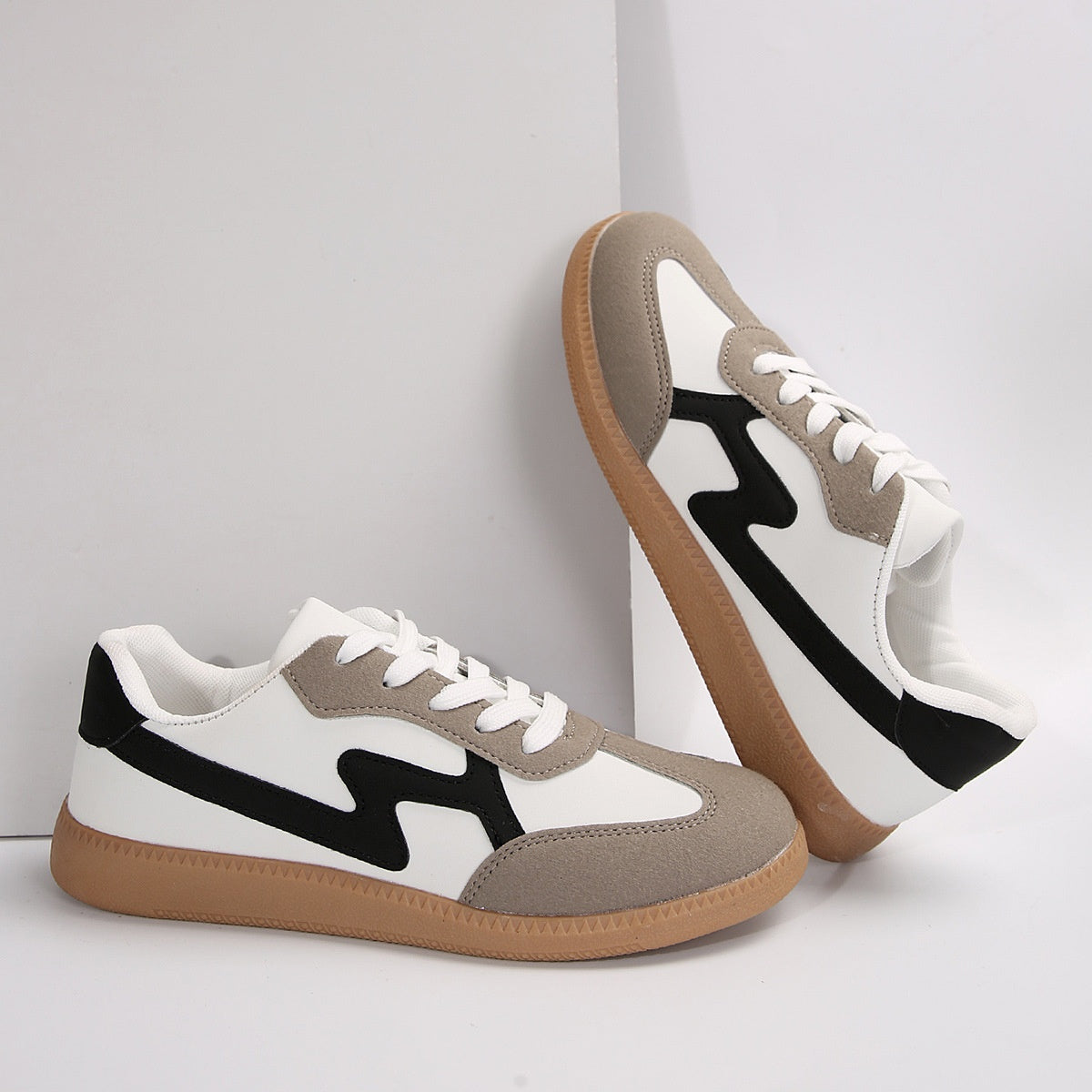 Minimal Lace-Up Sneakers for Women—Trendy and Lightweight